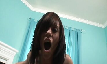 Jaylynn Sinns Only Wants Dark-Hued Man-Meat Up Her Honeypot