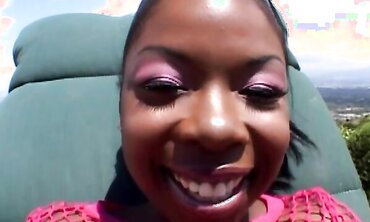 Simone West Is A New Fresh Face