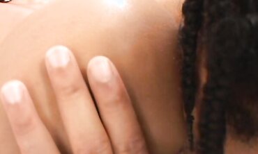 Jordin Skye Chooses Ebony Wood