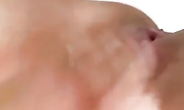Amby Squirtprincess Claims Her Territory in Public