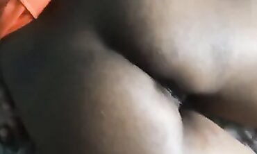 Sri Lankan Akkai Malli Part 2: Homemade Anal