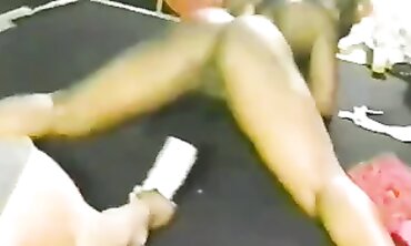 Gutless Black Beauty Shows Off Her Big Ass In Public
