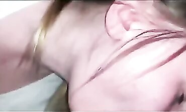 Two College Roommates Give Head in an Amateur Threesome