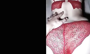 Sarah Melayu Shows Off Enormous Boobs in Lingerie