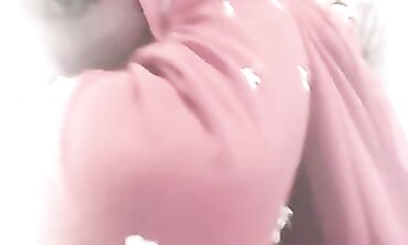 Mature UK MILF Takes a Deepthroat and Gets Nailed Hard