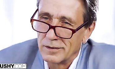 TUSHY: Emma Hix & Steve Holmes in a Non-Stop Anal Hardcore Session
