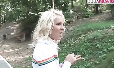 POV Hardcore Blowjob With A Bouncy Gum Chewing MILF