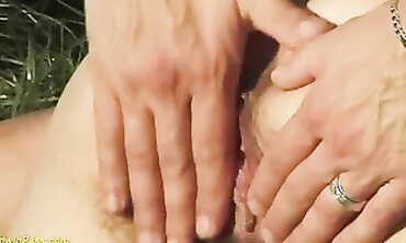 Mature Amateur Outdoor Sex With Big Cock
