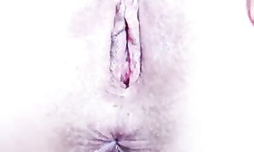 Honey: Amateur Arab Babe Glory Hole Action