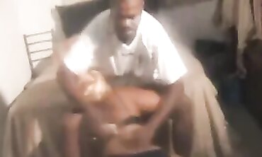 Stunning Ebony Milf With An Amazing Booty