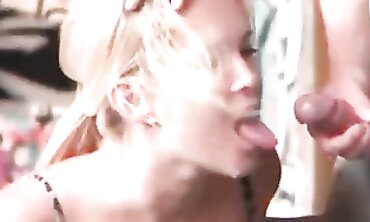 European Girls Peeing