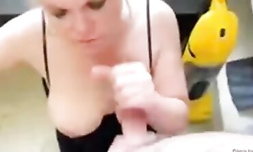 Jenna Jaymes Deepthroats The Neighbor