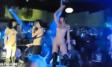 Mia Marin: Fan Grita Durante Show en Oaxaca