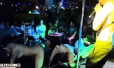 Mia Marin: Fan Grita Durante Show en Oaxaca