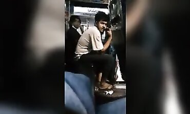 Akiladadun: Massage, Handjob & Fisting on the Bus