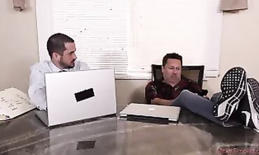 Victoria Voxxx: Mean Cockslut Manager 3