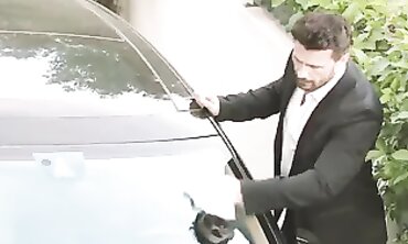 Jessa Rhodes Gets Kinky Anal Action From A Driver