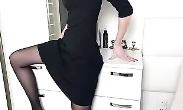 Honey's Sexy Panties Shine at a Party