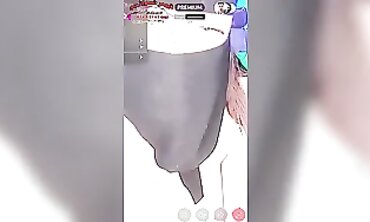 Neswangy: Voluptuous MILF with Big Tits and Ass
