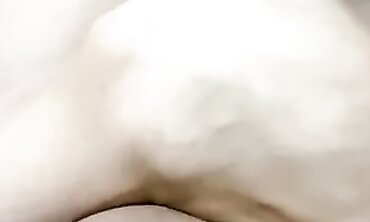 Soy una putita en la cama