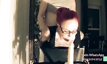 Deutsch MILF Paar mit Tattoo probiert Fisting und Dildos aus