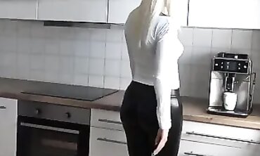 Deutsche Schlampe Mit GroBem Arsch
