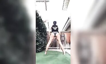 Mature MILF Gets Stretched Open With Deep Fingering