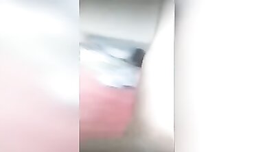 Russian Cougar Elina-Stella Spreads Her Huge Ass On Webcam
