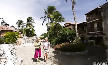 Sultry Mature Blonde Nesty In A Sexy Threesome