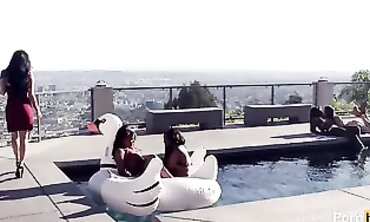 Ana Foxxx, Anya Ivy & Jenna Sativa in a Wild Group Sex Session