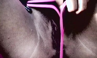Georgia Peach Enjoys Dark-Hued Spear