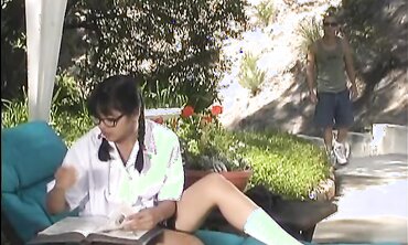 Mika Suntan Ges Her Obese Fuck Hole Plumbed Outside