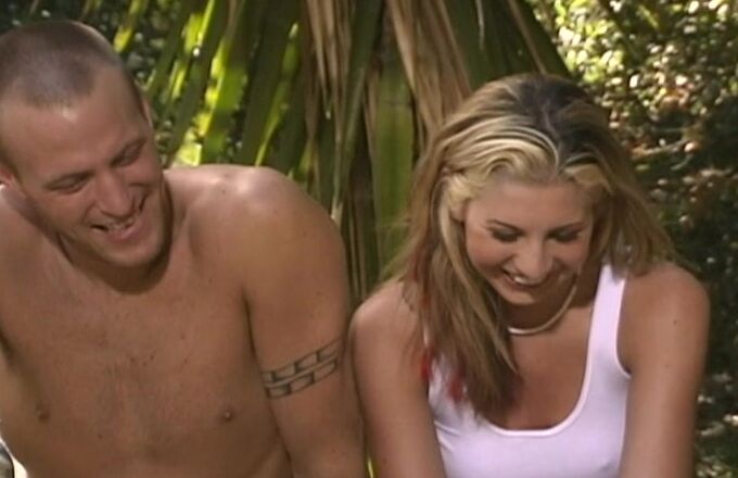 She's Got Massive Cupcakes And A Thirsty Cunny And Culo For This Outdoor Shag