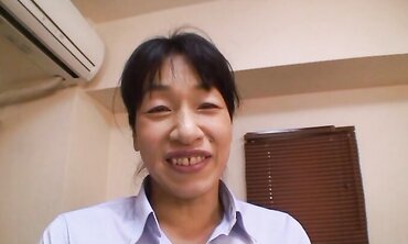 Conducting an dialogue for a job, the lady already realized that she would be boinked today two