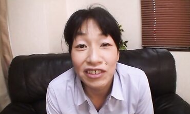 Conducting an dialogue for a job, the lady already realized that she would be boinked today two