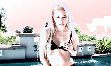 Liv Wylder Likes Schlongs In Her Asshole