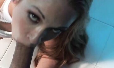 Jamie Elle Has A Liberate Honeypot But It Can Take A Excellent Double Penetration