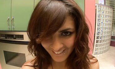 Bella Luciano Lets A Guy Jizm Right In