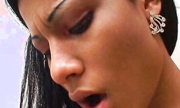 Miriane Ribeiro Lets A Fellow Crop Out His Concealed Weapon