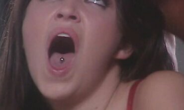 Kelli Tyler Opens Up Her Fuck-Hole For A Cum Shot From Behind