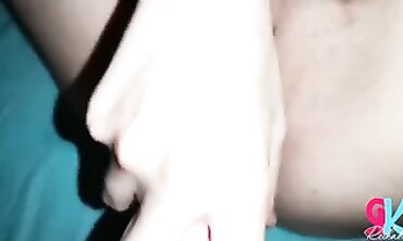 Ma Femme Se Masturbe Avec Un Gode Pendant Que Son Beau-Fils La Penètre
