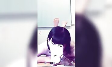 Sweetheart Egirl Bunny Goes Bare in Viral TikTok Trend