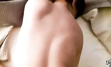 Prima Gets Pounded in a Cheap Hotel by Her Taboo Uncle