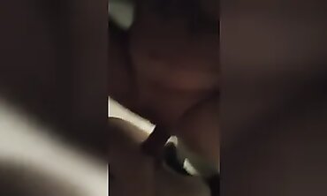 Chienne dans l'ass-pipe