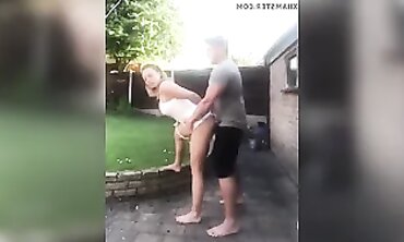 British MILF Gets A Morning Creampie In The Garden