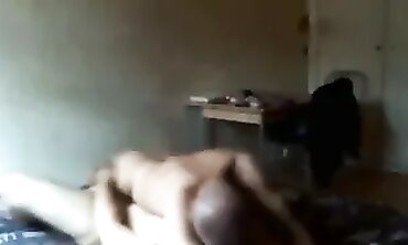 Petite Maman Amateur Se Déshabille