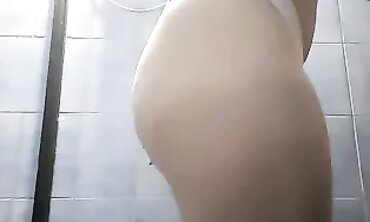 Electrified Latina Babe Masturbates With Toys