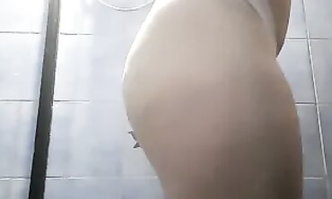 Electrified Latina Babe Masturbates With Toys