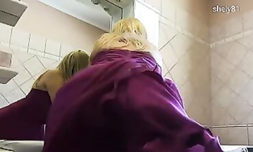 Shely81's Irresistible MILF Backside in Solo Role Play