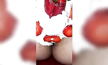 Mio Marito Mi Ha Fatta La Torta Sulla Figa